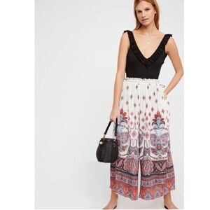 FREE PEOPLE XS Wide Leg Gold Dust Printed Boho Pants Palazoo